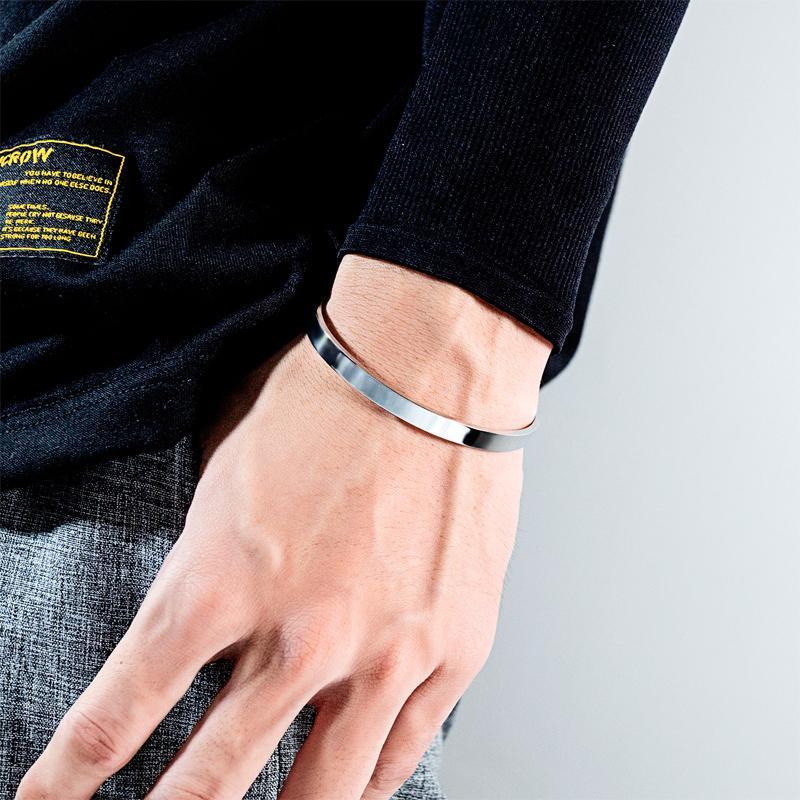 Adjustable Crown Bracelet